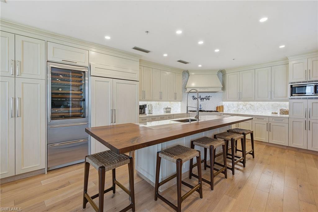 940 Cape Marco Dr 603 Property Photo 14