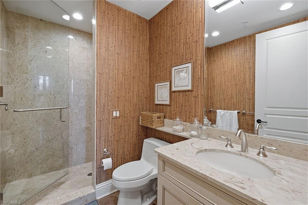 940 Cape Marco Dr 603 Property Photo 28
