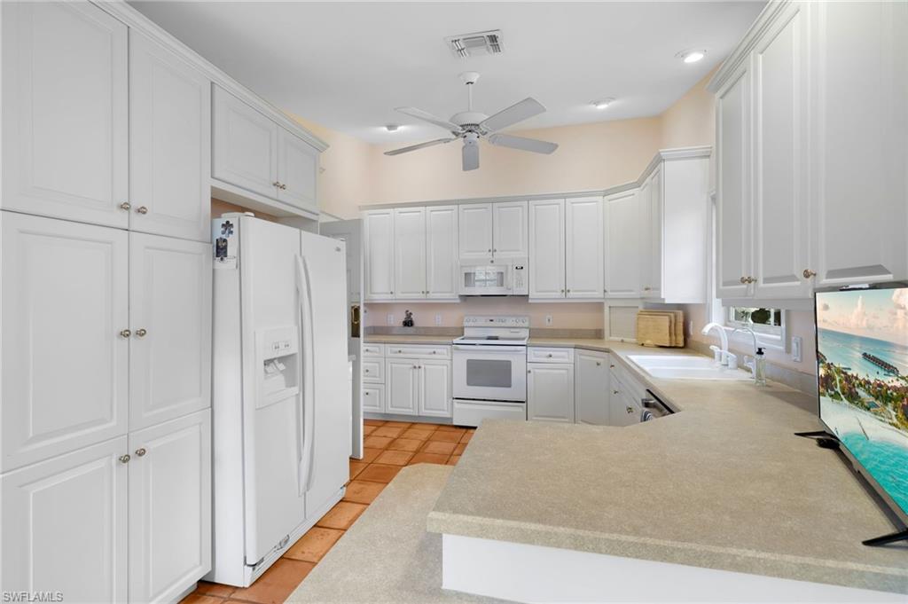494 Chatham Cir Property Photo 17
