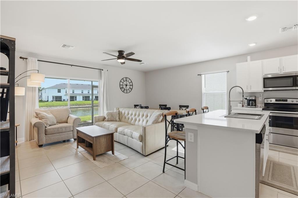 15054 Wildflower Cir Property Photo 3