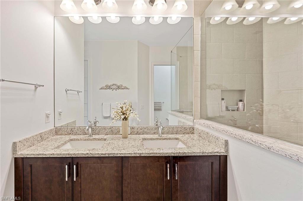5767 Highbourne Dr Property Photo 23
