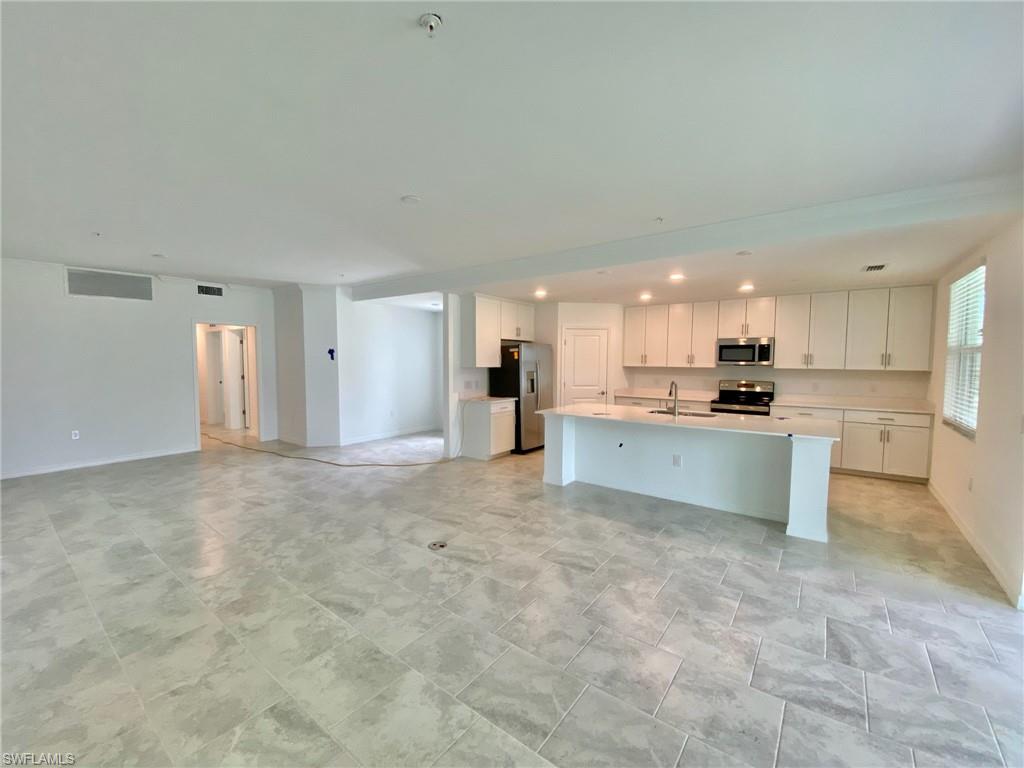 6015 Ellerston Way 911 Property Photo 3