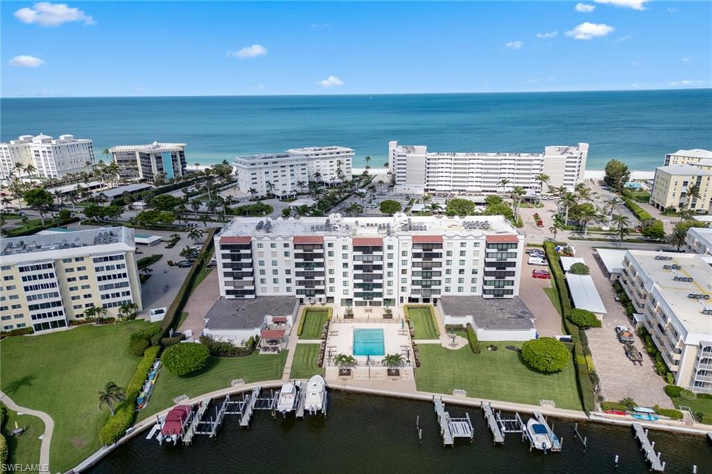 3430 Gulf Shore Blvd N 6j Property Photo 4