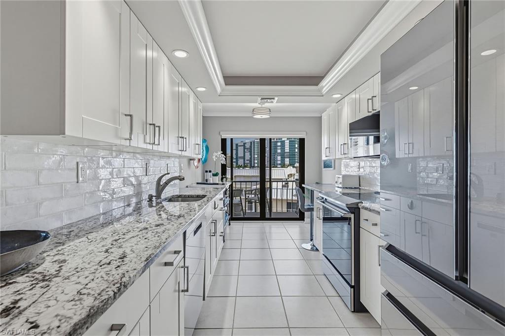 3430 Gulf Shore Blvd N 6j Property Photo 5