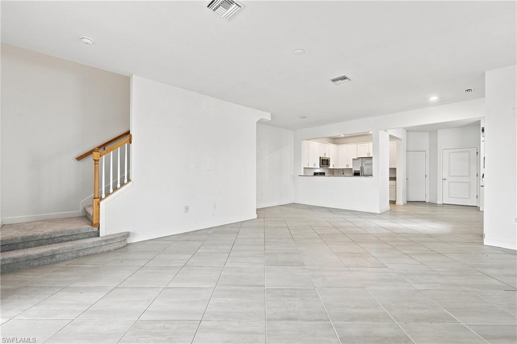 14236 Pine Lodge Ln Property Photo 5
