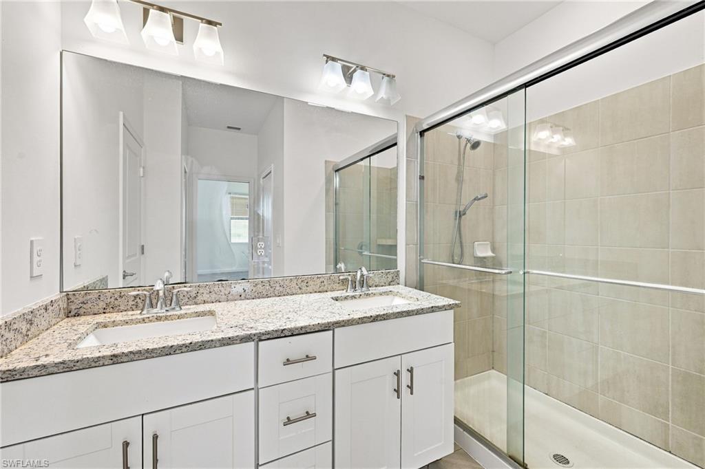 14236 Pine Lodge Ln Property Photo 9