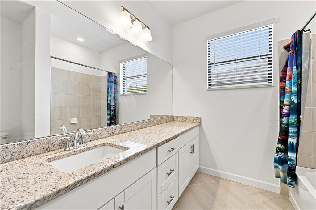 14236 Pine Lodge Ln Property Photo 11