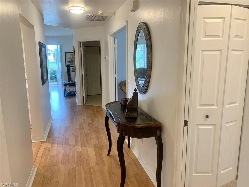 230 Robin Hood Cir 102 Property Photo 6