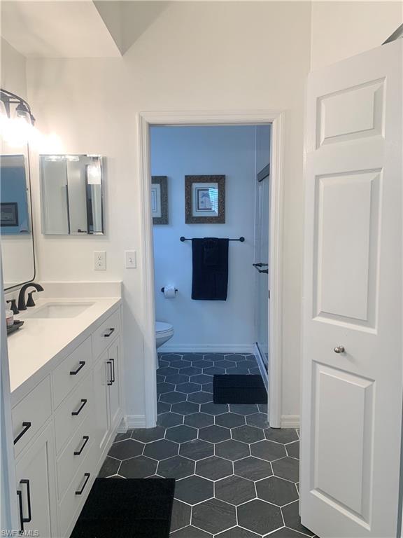 230 Robin Hood Cir 102 Property Photo 20