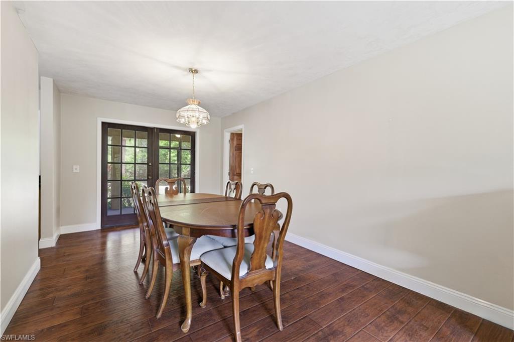 5681 Bur Oaks Ln Property Photo 13