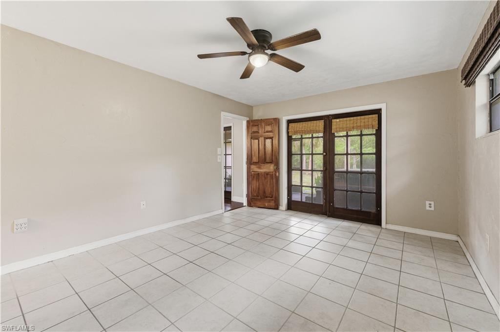 5681 Bur Oaks Ln Property Photo 15