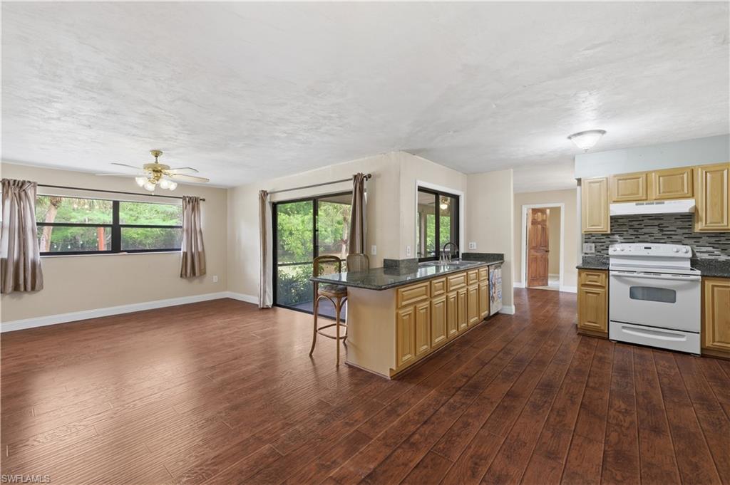 5681 Bur Oaks Ln Property Photo 19