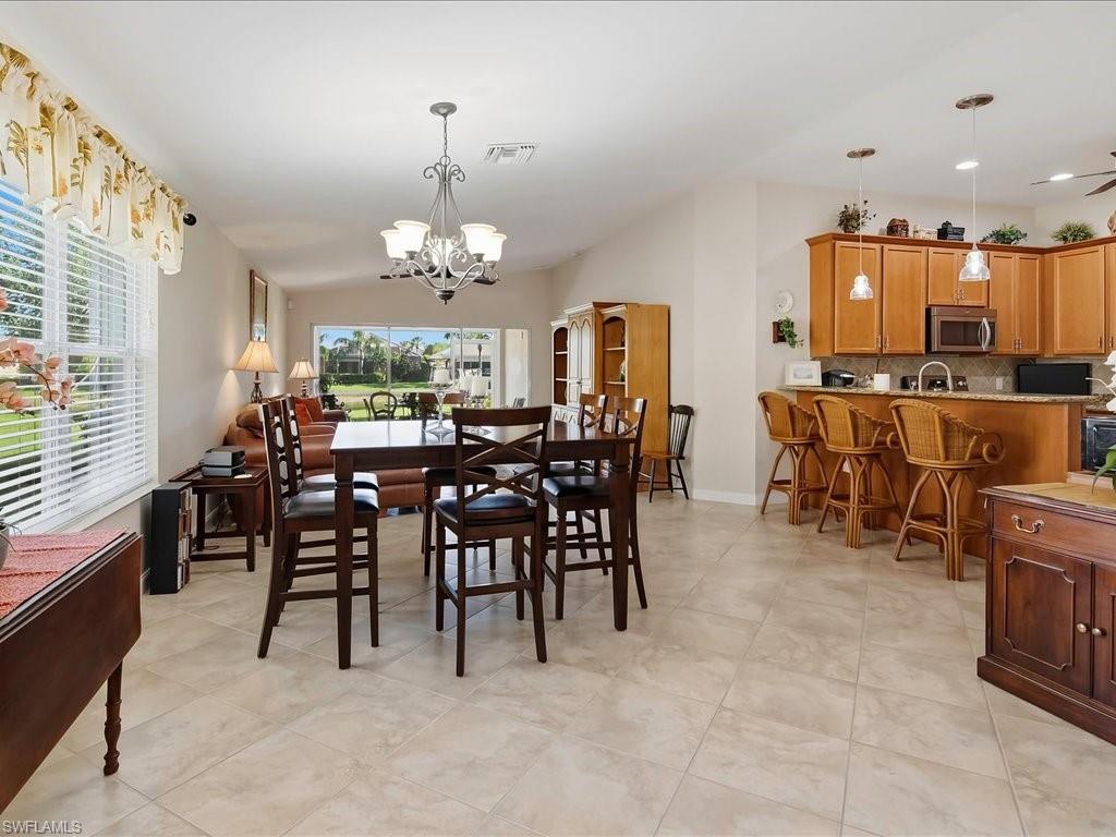 8647 Genova Ct Property Photo 6