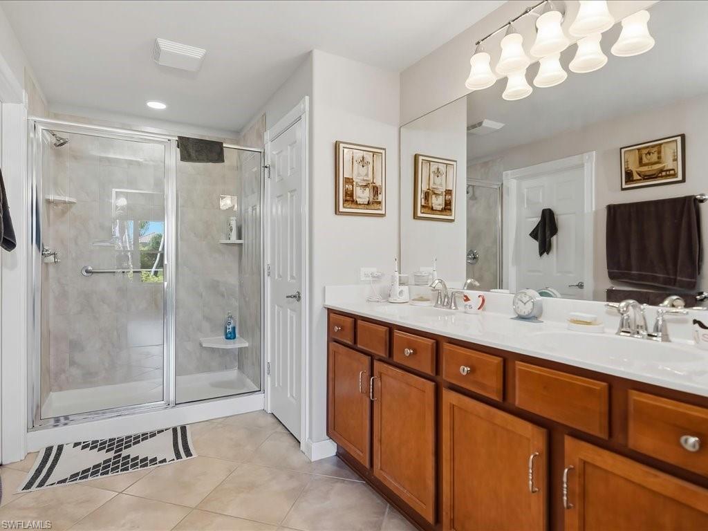 8647 Genova Ct Property Photo 18