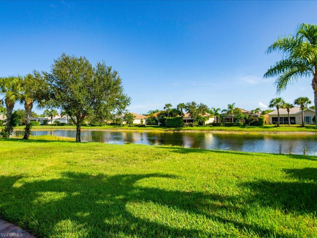 8647 Genova Ct Property Photo 26