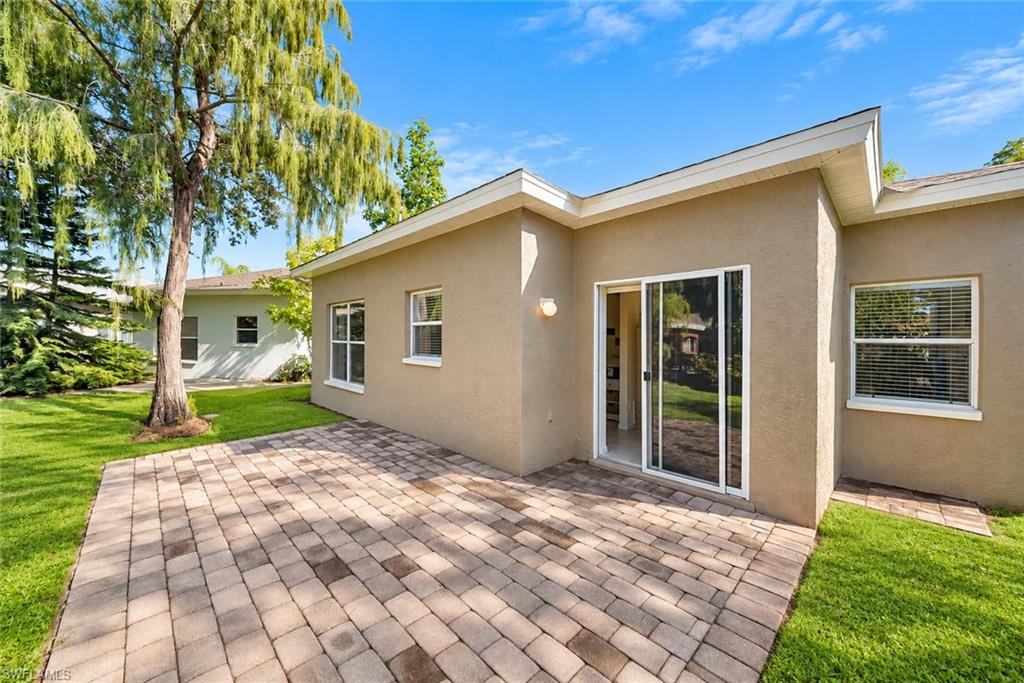 10720 San Tropez Cir Property Photo 4