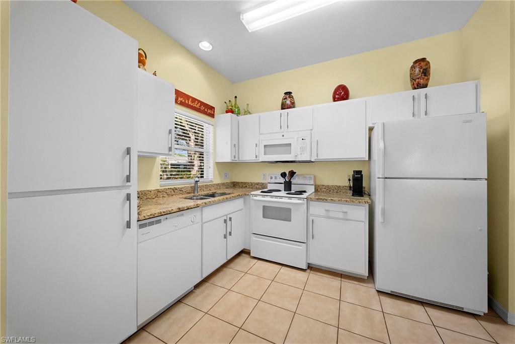 10720 San Tropez Cir Property Photo 18