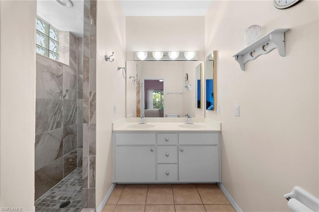 10720 San Tropez Cir Property Photo 22