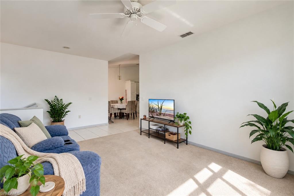 475 Robin Hood Cir 202 Property Photo 12