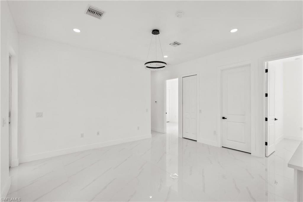 936 Anthony St E Property Photo 7
