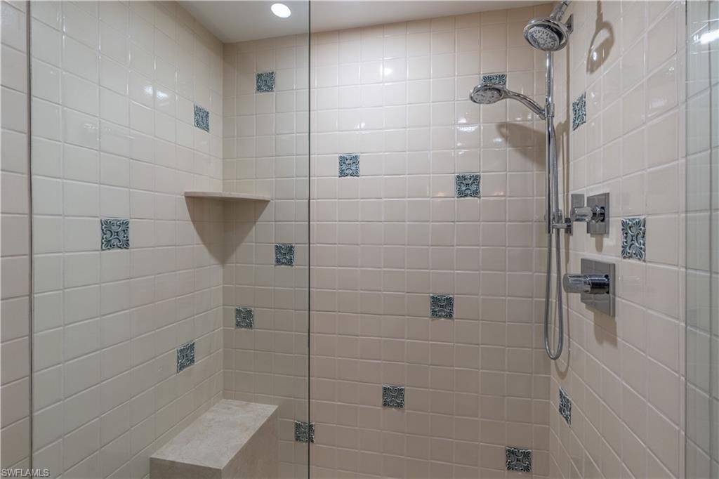4031 Gulf Shore Blvd N Phie Property Photo 12