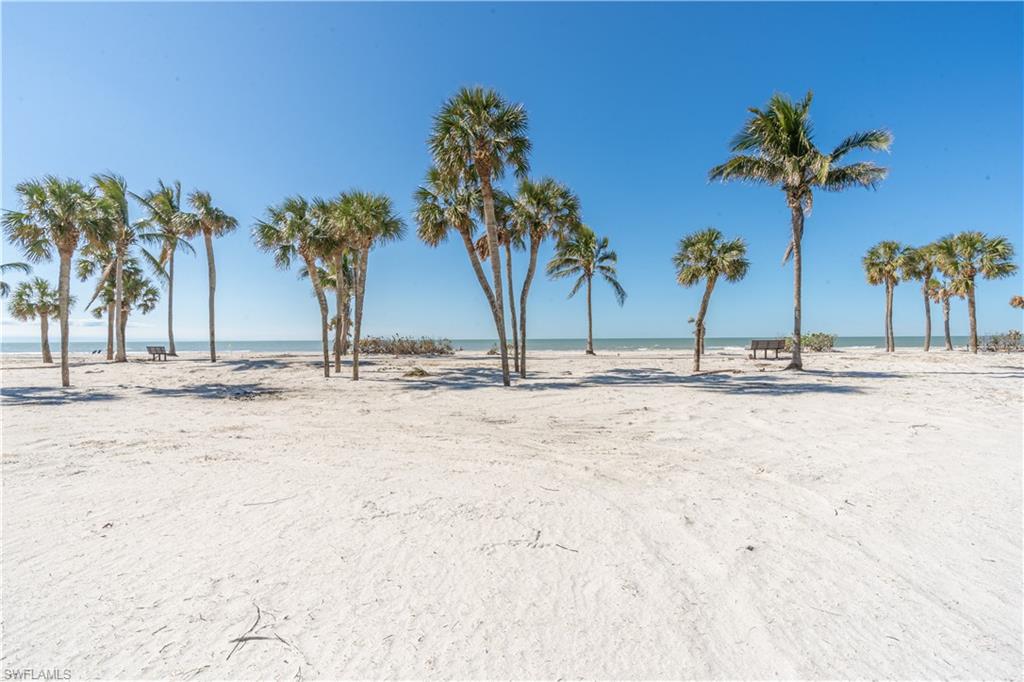 4031 Gulf Shore Blvd N Phie Property Photo 21