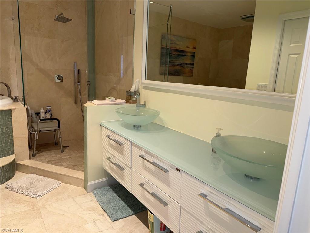 2503 Citrus Lake Dr 105 Property Photo 11