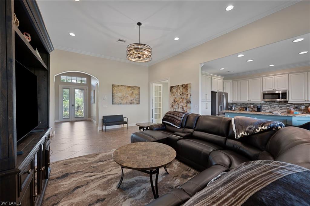 8681 Banyan Bay Blvd Property Photo 5