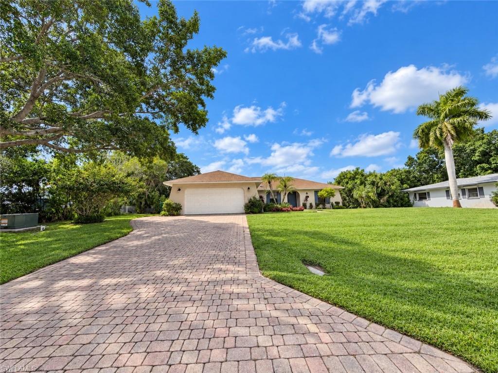 1228 Lastrada Ln Property Photo 6