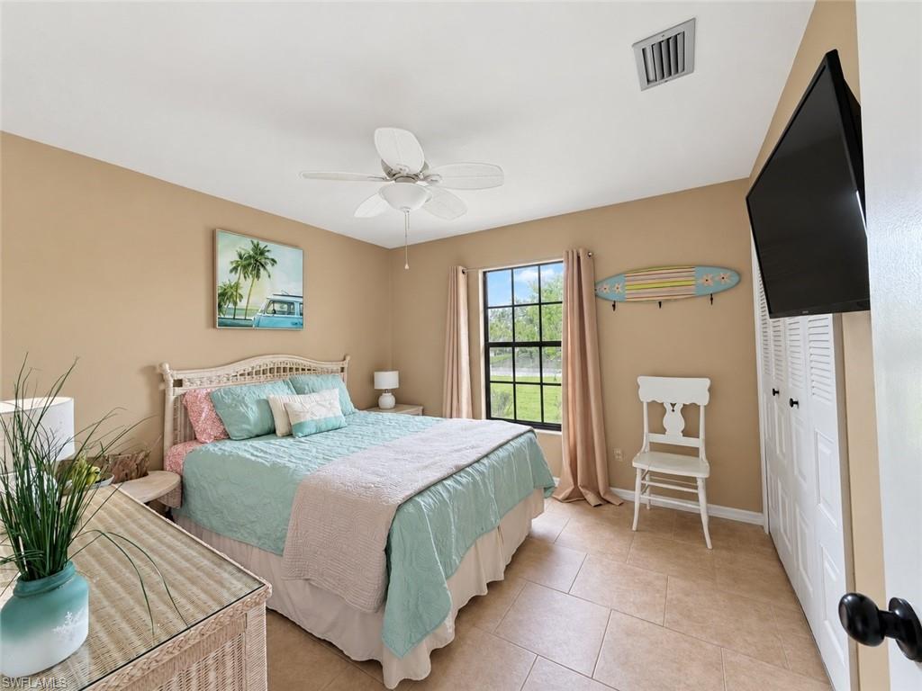 1228 Lastrada Ln Property Photo 22
