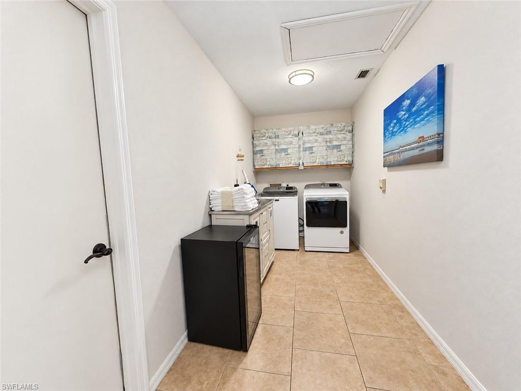 1228 Lastrada Ln Property Photo 24
