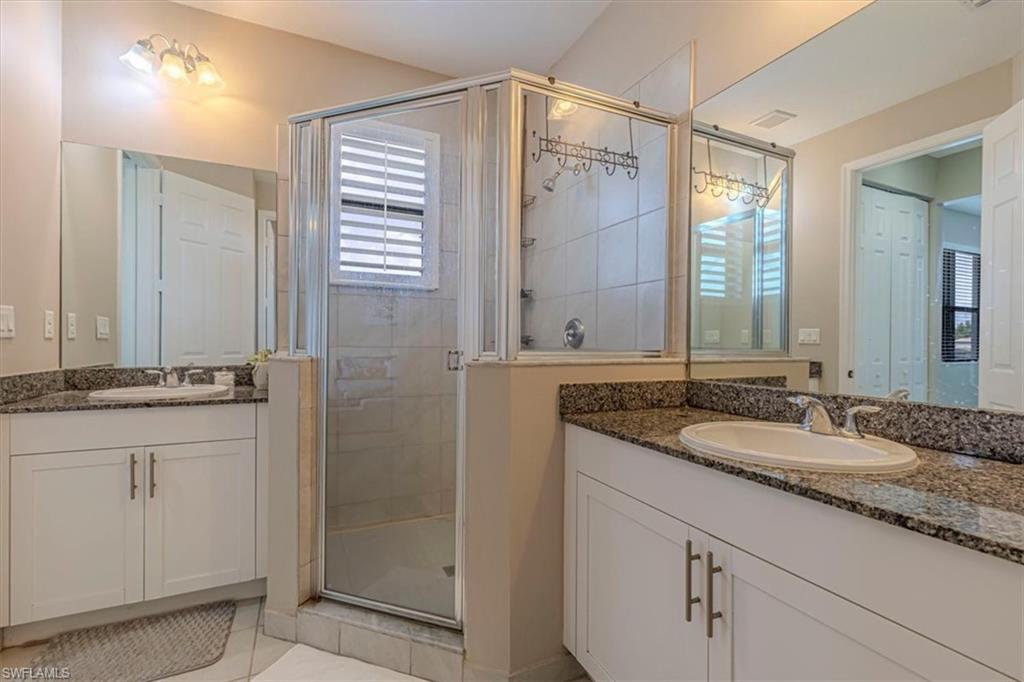 8732 Madrid Cir Property Photo 4