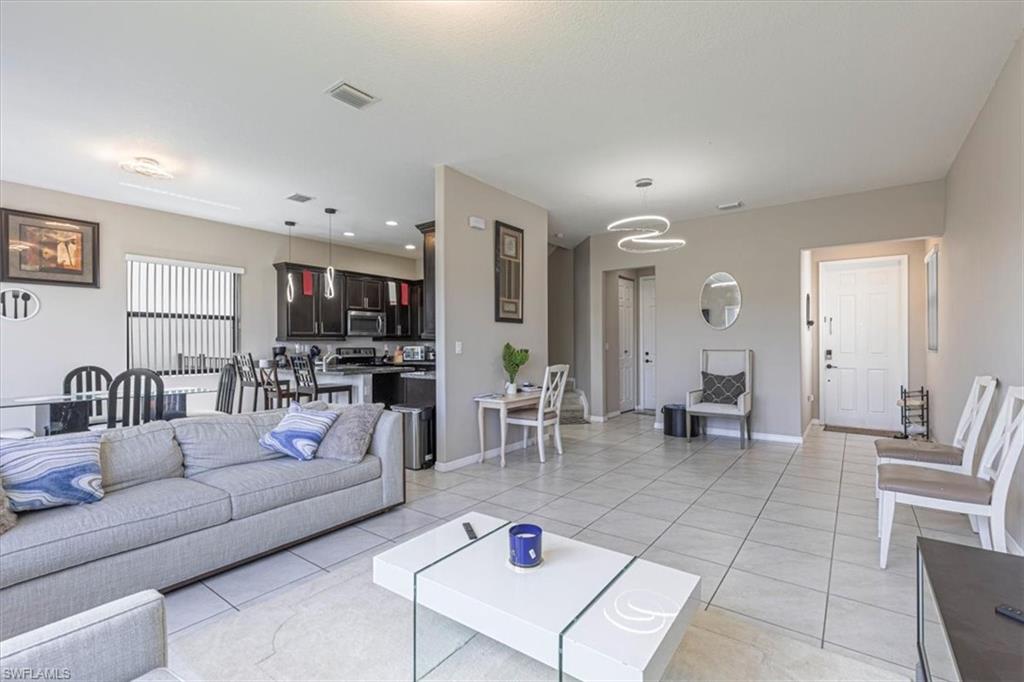8732 Madrid Cir Property Photo 10