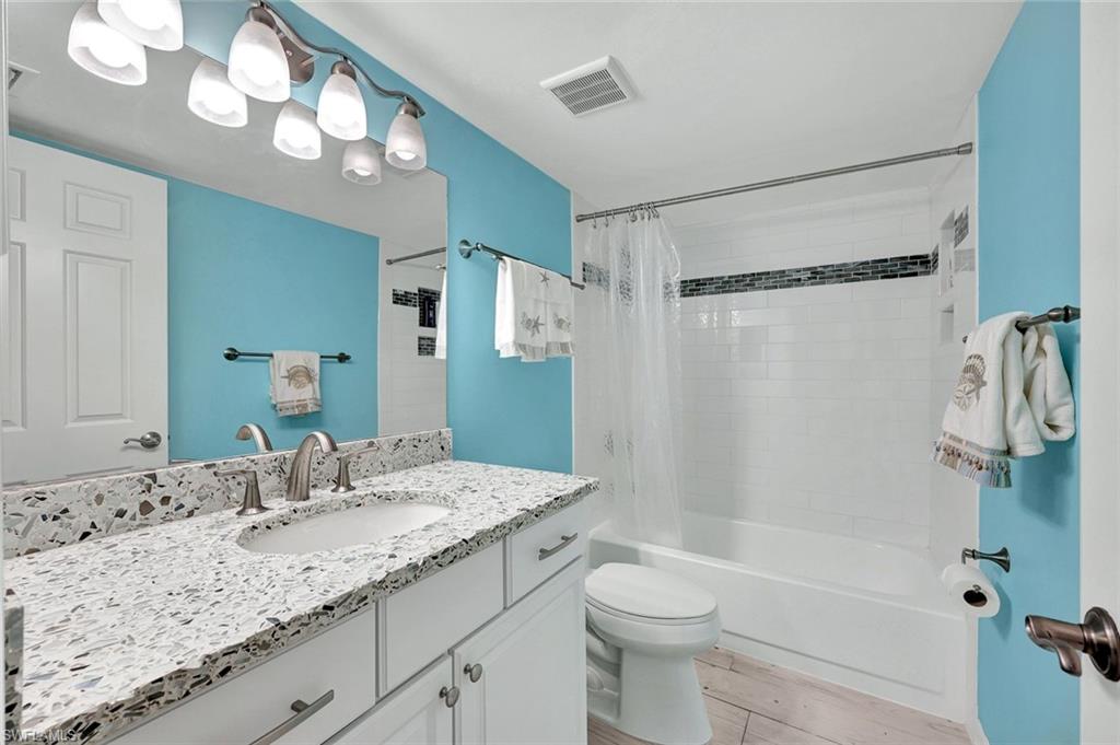 3072 Sandpiper Bay Cir M204 Property Photo 10