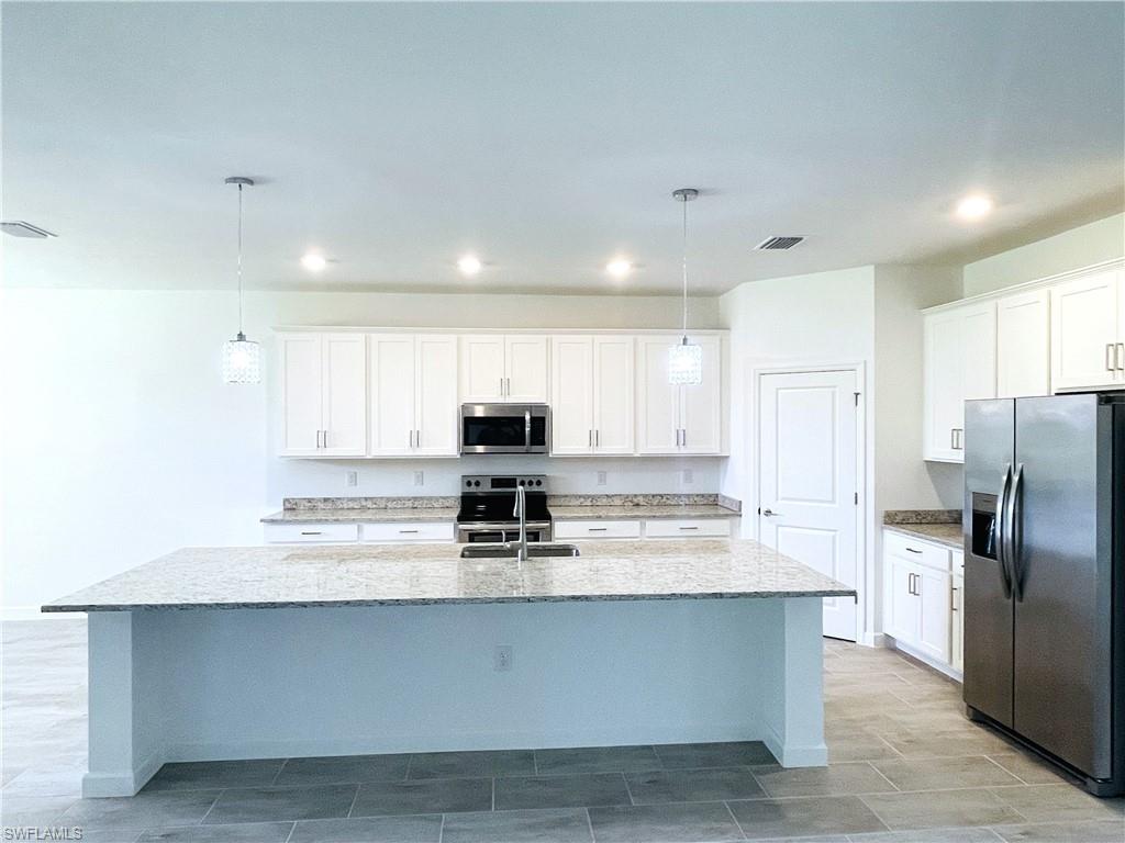11128 Canopy Loop Property Photo 4