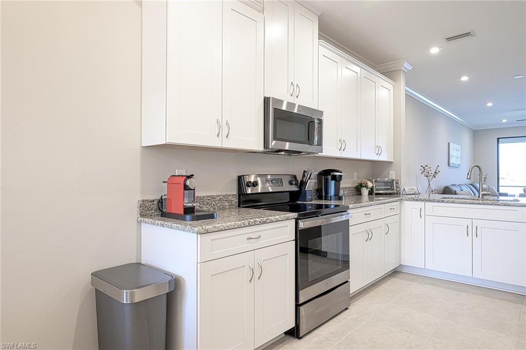 9365 Pocida Ct 102 Property Photo 22