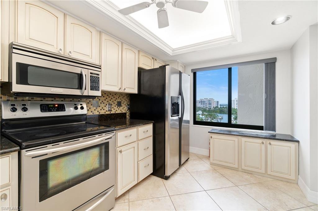 8400 Estero Blvd 805 Property Photo 16
