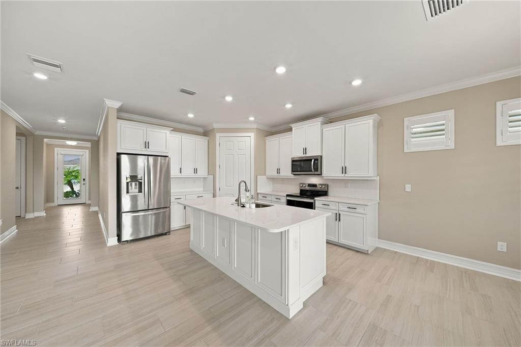 28089 Sanibel Sands St Property Photo 5