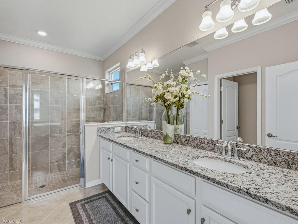 1482 Santiago Cir Property Photo 15