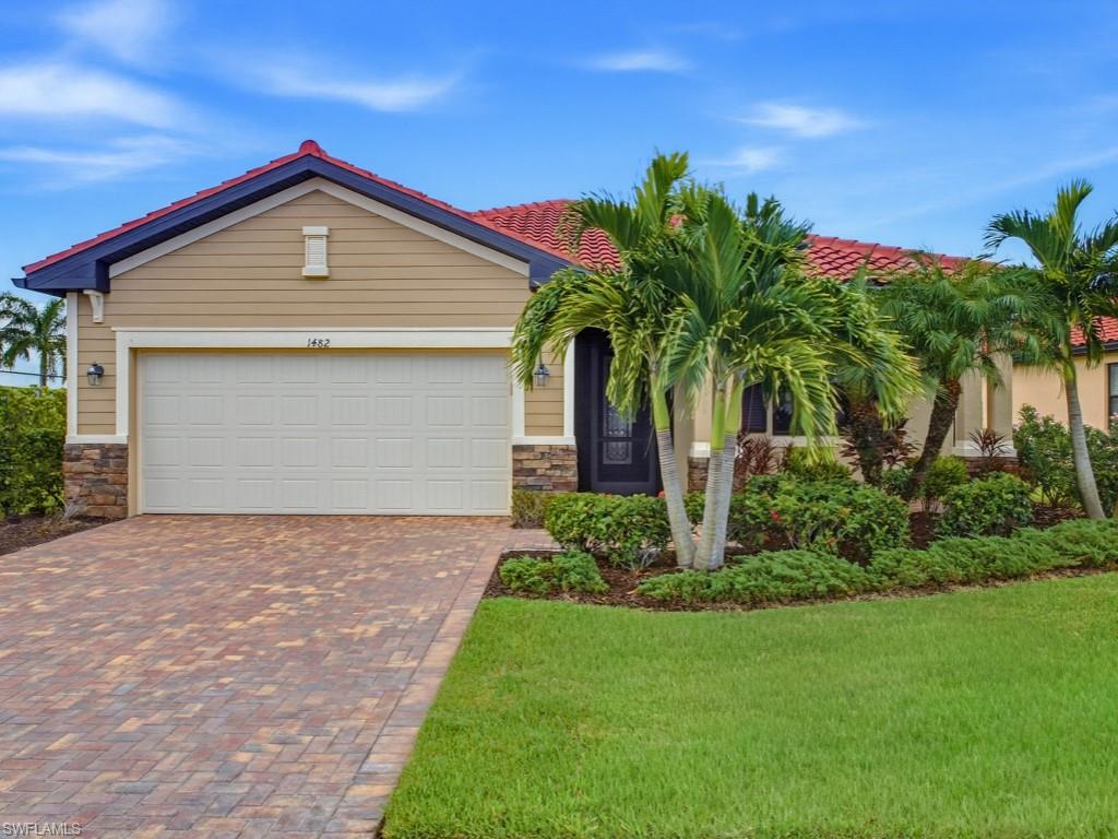 1482 Santiago Cir Property Photo 23