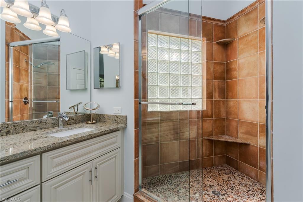 56 Silver Oaks Cir 202 Property Photo 21
