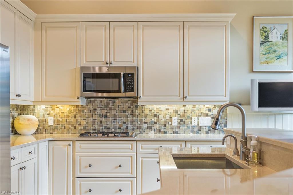 28560 Calabria Ct 201 Property Photo 2