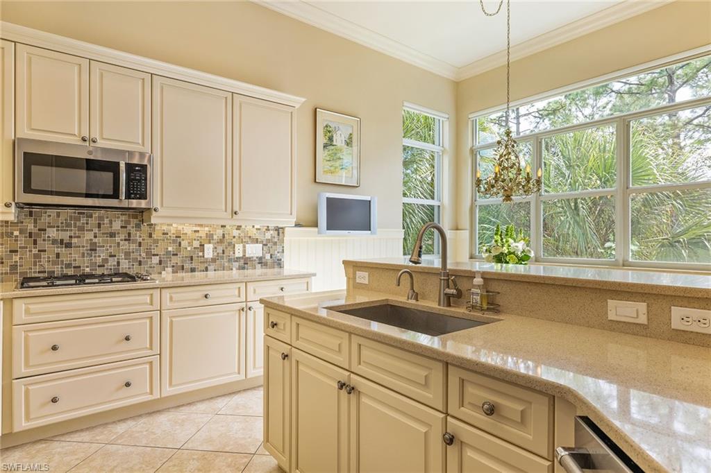 28560 Calabria Ct 201 Property Photo 32
