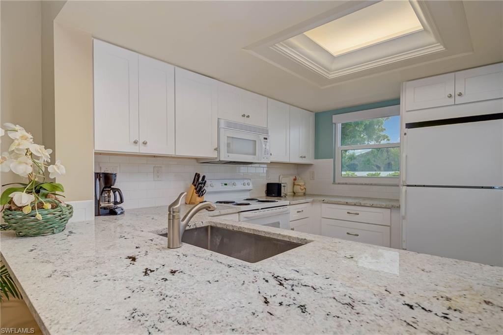 801 Collier Blvd N103 Property Photo 7