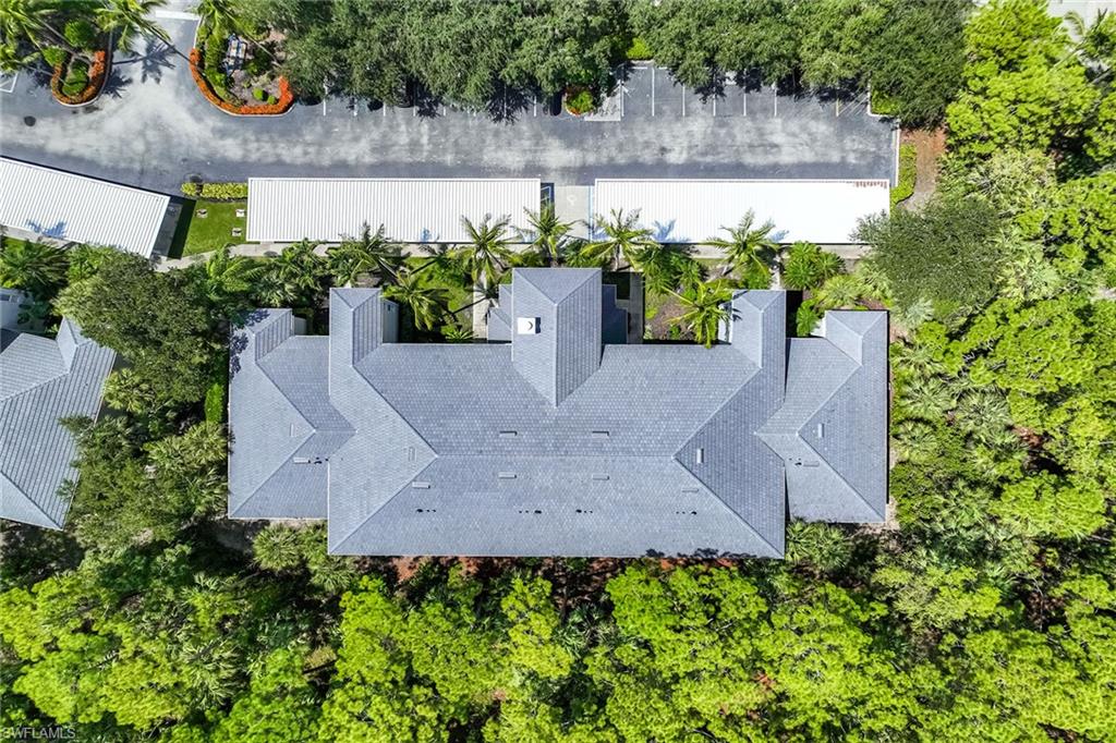 1886 Tarpon Bay Dr S 204 Property Photo 3