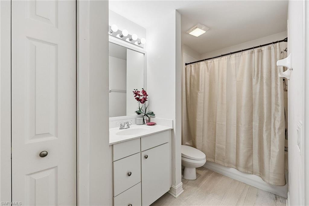 1886 Tarpon Bay Dr S 204 Property Photo 23