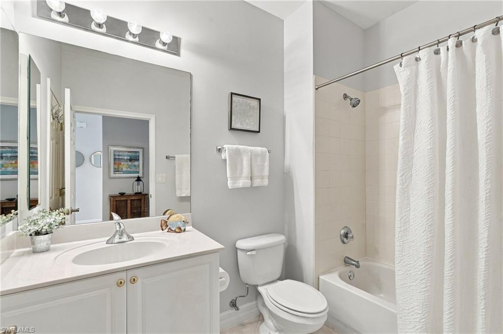 1112 Manor Lake Dr 202 Property Photo 22