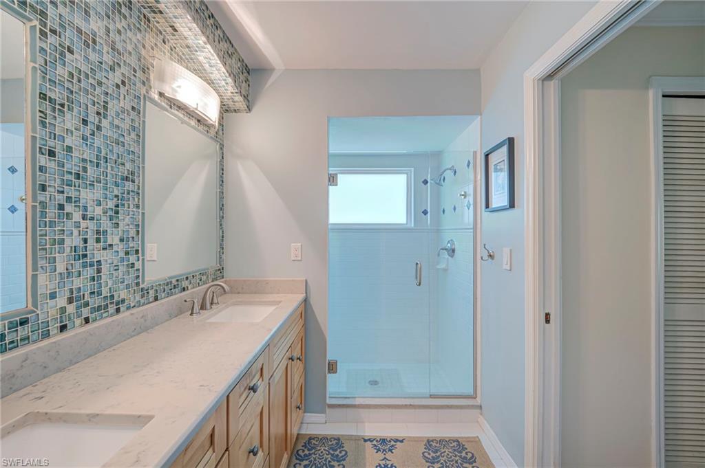6831 Saint Edmunds Loop Property Photo 20