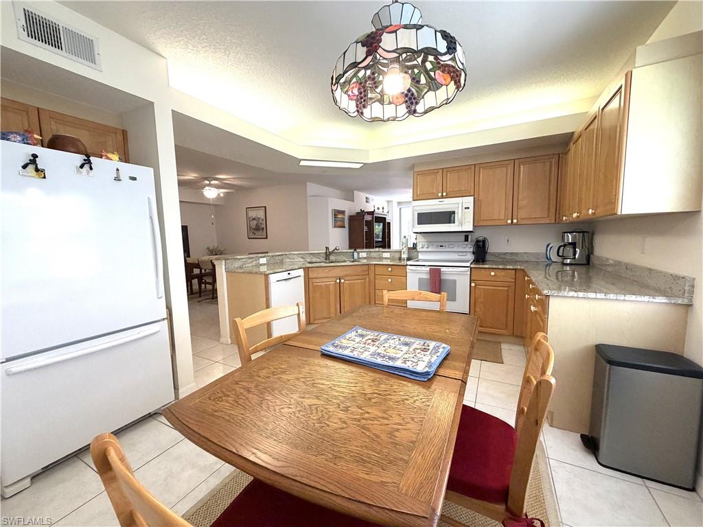 6816 Satinleaf Rd S 104 Property Photo 10