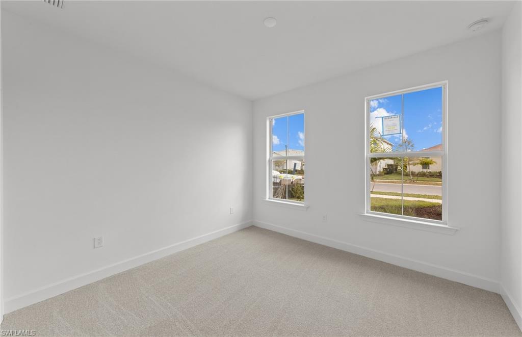 15832 Blue Ridge Way Property Photo 4